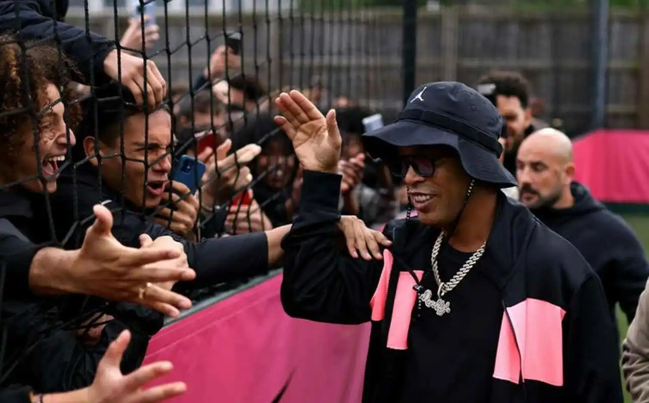 瓦伦西亚的 瓦伦西亚的